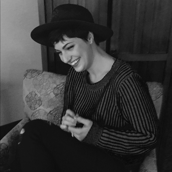 Meet your Posher, Allison - Picture 4 of 8